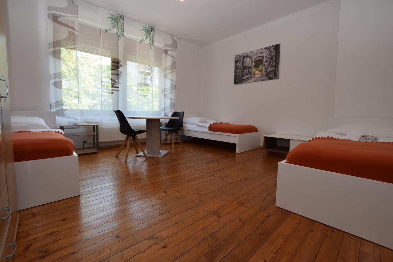 שטוטגרט Apartment Ostendplatz מראה חיצוני תמונה
